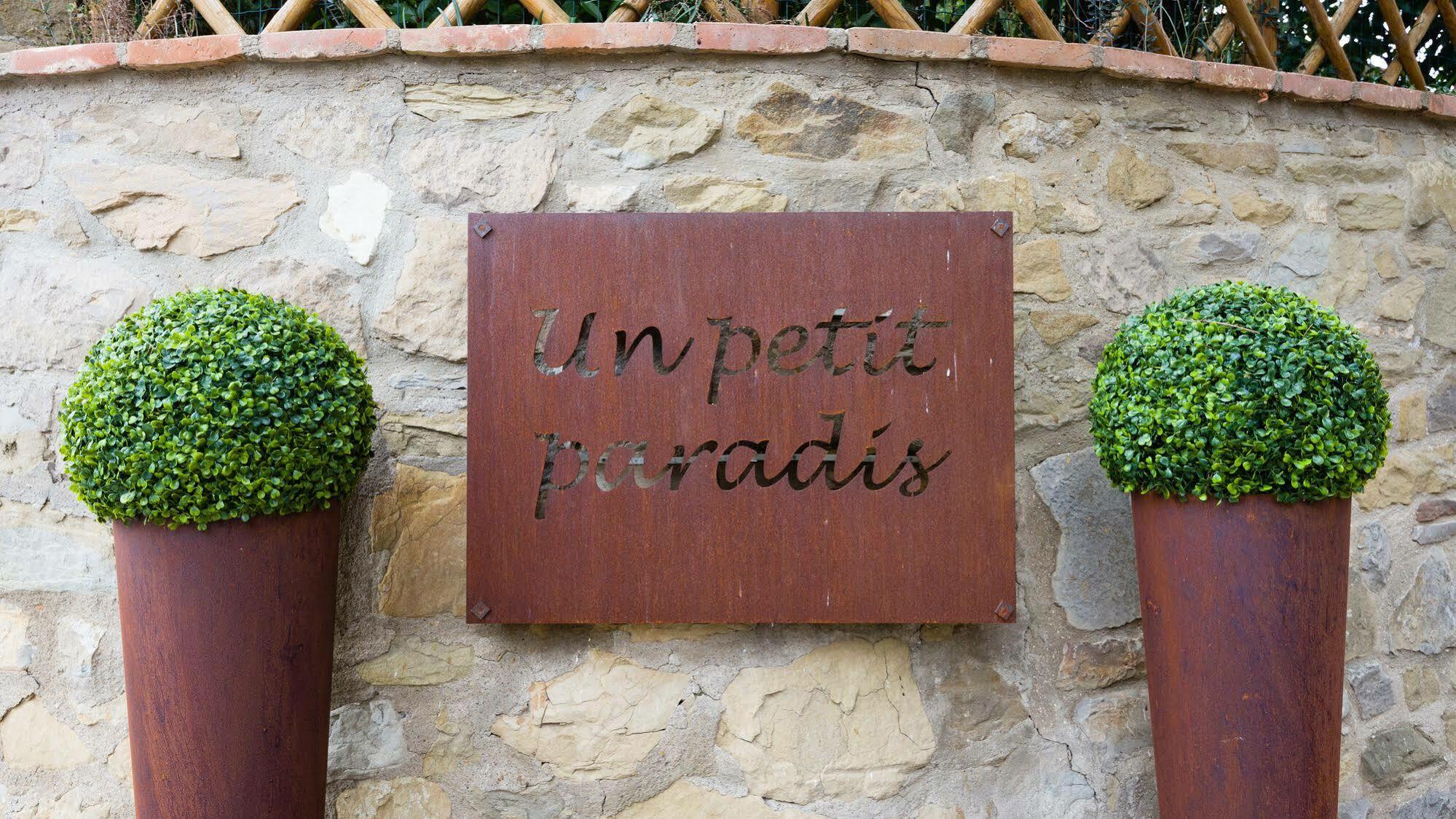 Un Petit Paradis *